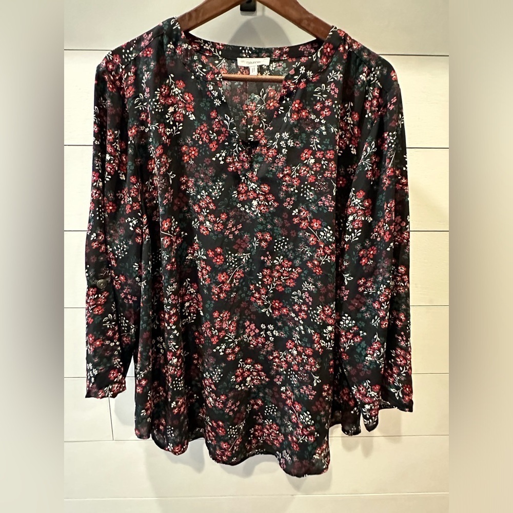 Maurice’s Floral Black and Red Women's Top- size 1XL